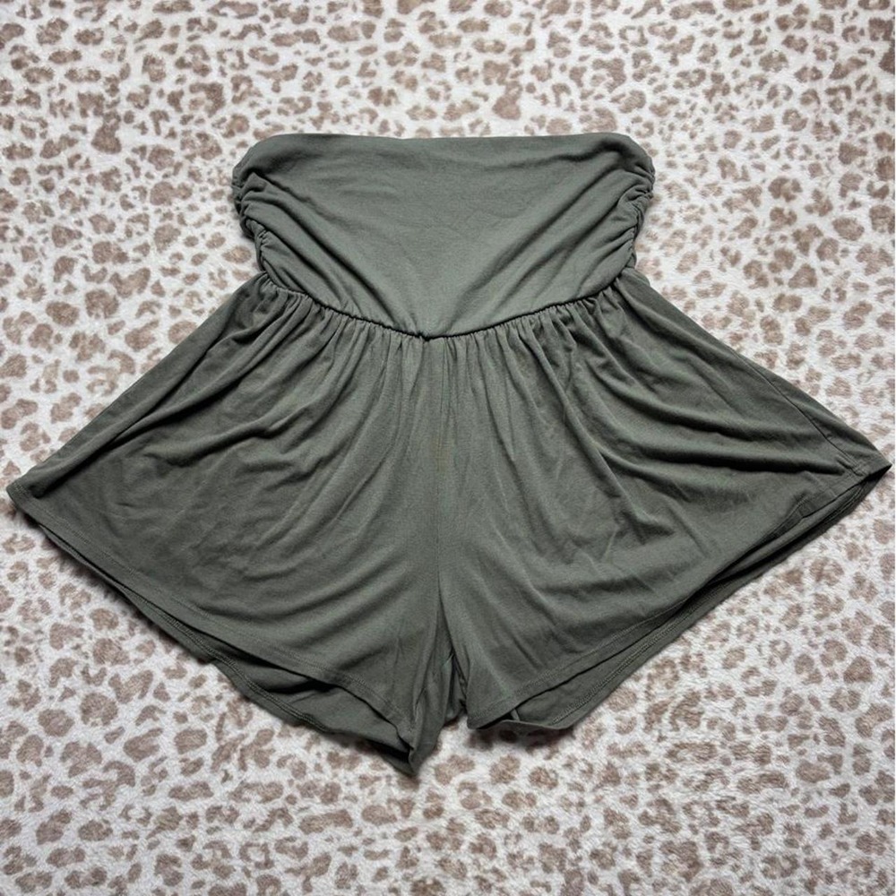 H&M Minimalist Shorts